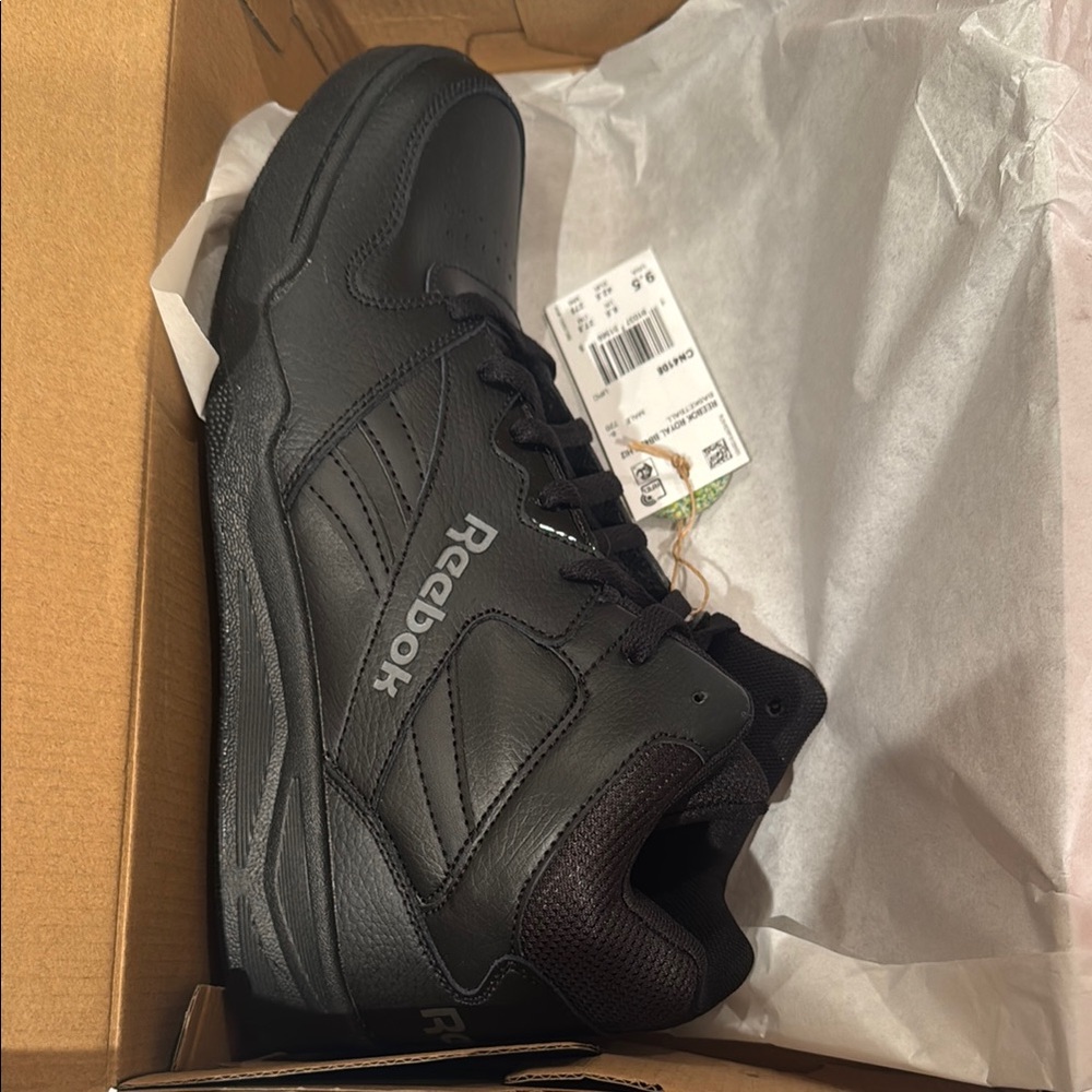 Reebok Sneakers Box - Navy and Red